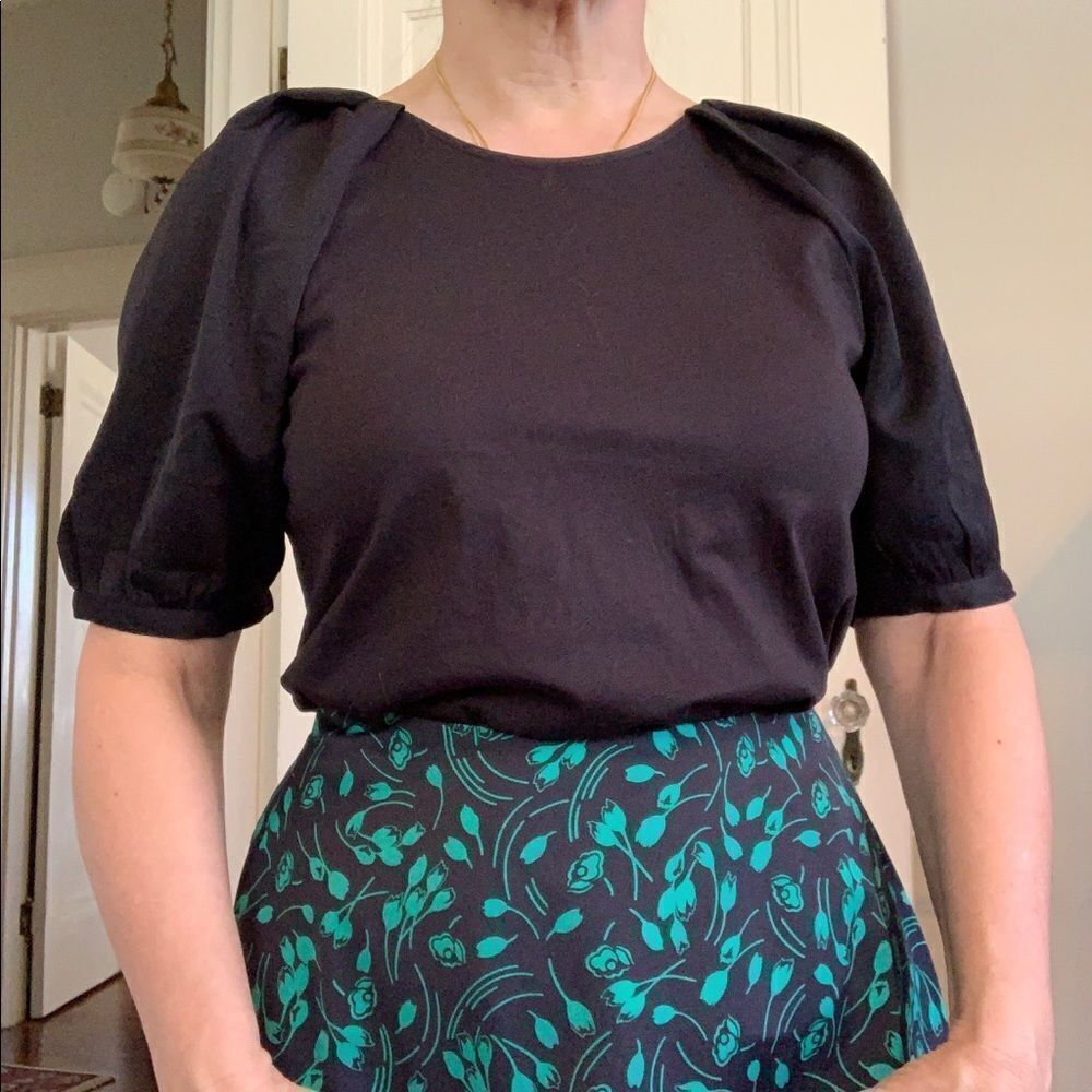 NWT Who What Wear‎ black pleat shoulder blouse